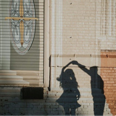 ‏"قلبٍ في كل الأماكن ملتاع"