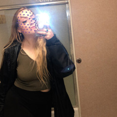 MacKenzie Mills
