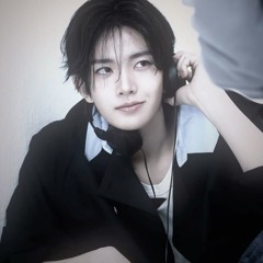 𝔼ℕℍ𝕐ℙ𝔼ℕ 𝔾𝕀ℝ𝕃