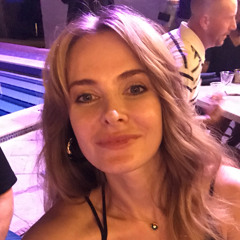 Eva R. 2