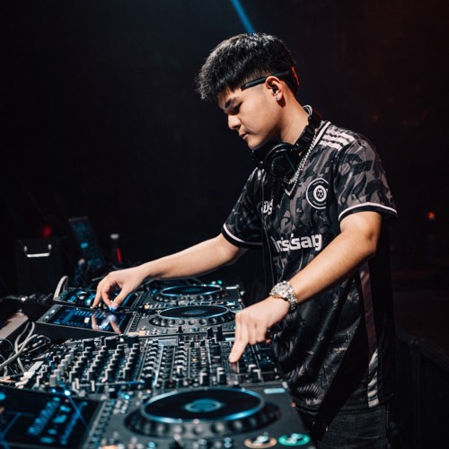 DJ Lâm Đen — artist photo