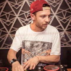 DJ Dé Camargo