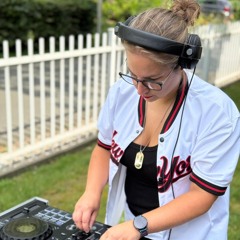 Simone Schraven ( DJmissSymon)