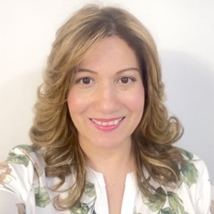 Nesreen Makram  نسرين مكرم