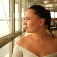Annelise H
