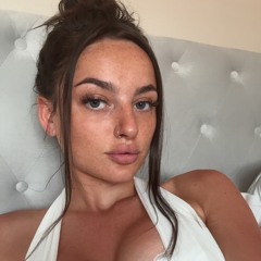 chloeburton99
