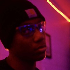 rosé aura (@rosehatesmusic)