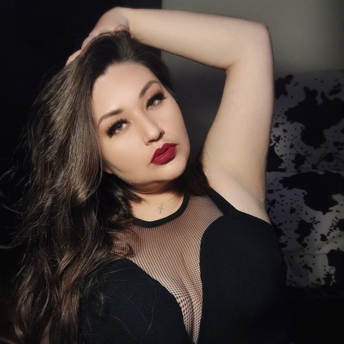 Katherine Placencia (Periodista | Cantante)’s avatar