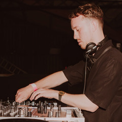 T HUME