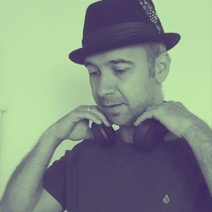 Tom Larkins