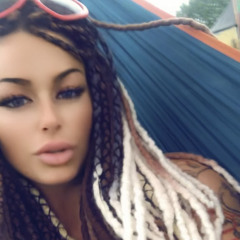 janniealexandra