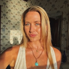 Amelia S