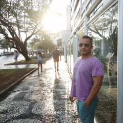 Luis Vasquez M