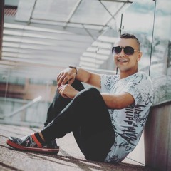 adrianchoo👽