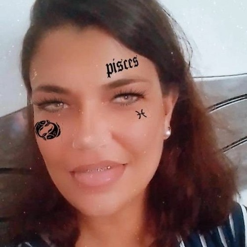 Raquel ✨’s avatar