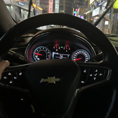 말리부 타는 남자