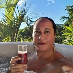 Karen Tuki Pont