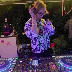BassQueenn