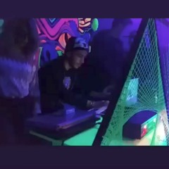 hoomanoise