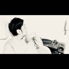 Yoshihito Asahina（朝日奈ヨシヒト）