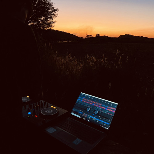 Stream RuizVax_DJ music | Listen to songs, albums, playlists for free on SoundCloud RuizVax_DJ