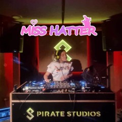 Miss Hatter 🎩💜