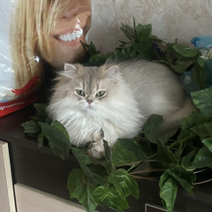 Леонов Юрий