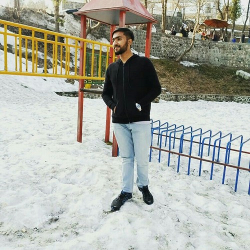 Meir Uzair Zaman Khan’s avatar