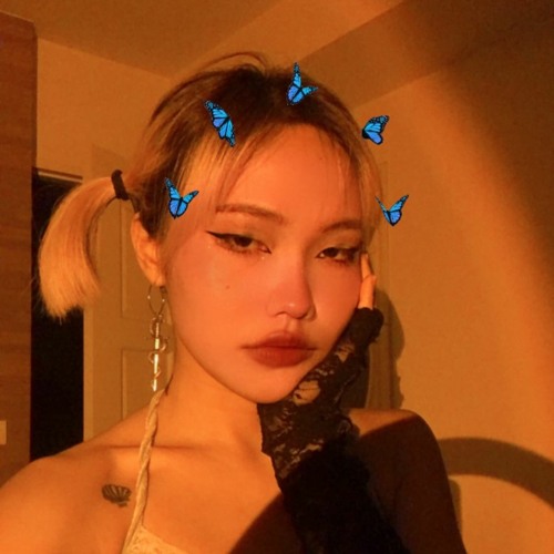 Mikayla. W’s avatar