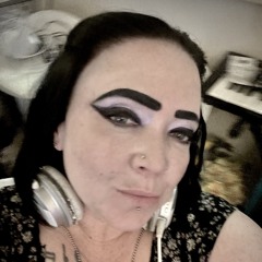 Mandolin Raving Rayne 1/2 of Selecta & Rayne