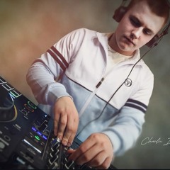 Sam Norton