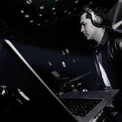 DJ Gustavo Saenz