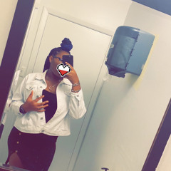Moesha💤.