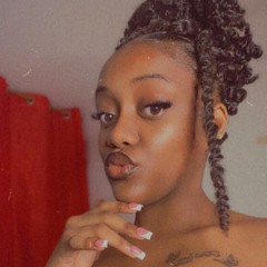 ℒ𝒶 ℰ𝓈𝓉𝓇ℯ𝓁𝓁𝒶 💋✨