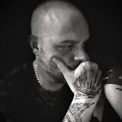 Aaron Elv Dennis