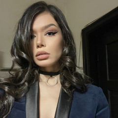 Vanessa R