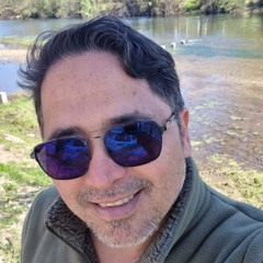 Dj'Luiz Cláudio Luz Moura