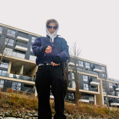 WEEKEND Freestyle (feat. taubsii & bad bambi)