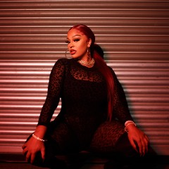 Miss Lafamilia