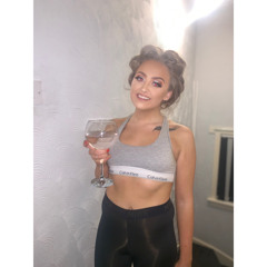 chloe_1xo