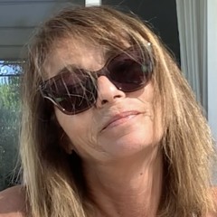 Valerie  Cms