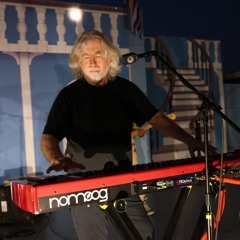 KJX barry warne  周波  牧場