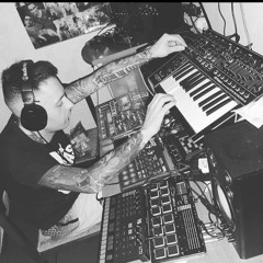 🏴‍☠️mikro 🏴‍☠️