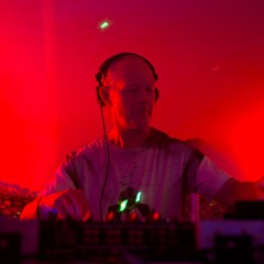 DJ Rob Warner