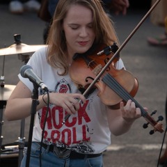 Laís the Fiddler