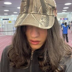 ИΞOlicious