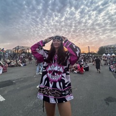 Jennah.W
