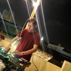 DJ NANDEZZ