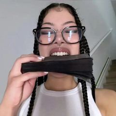 ♱