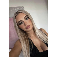 Mia Russell